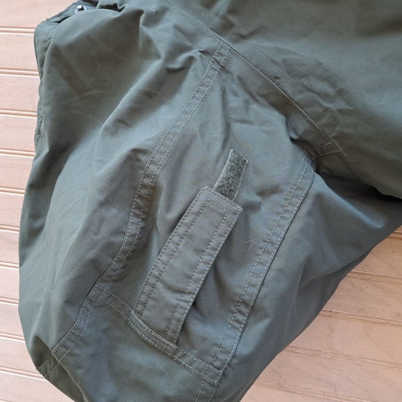 Eddie Bauer Weather Redge Down Winter Coat. - Picture 9 of 14